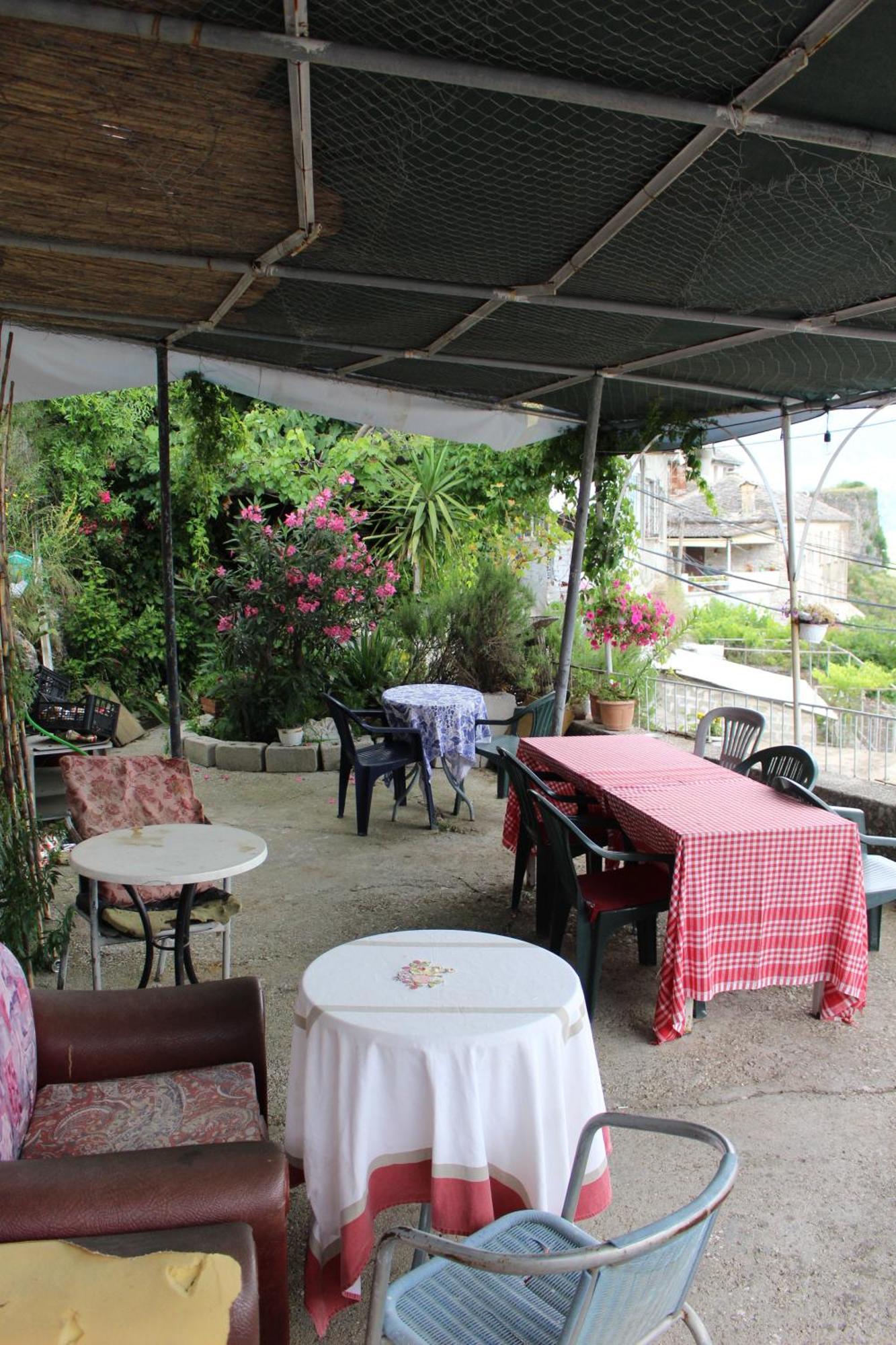 Vila Karagjozi Gjirokaster Ngoại thất bức ảnh